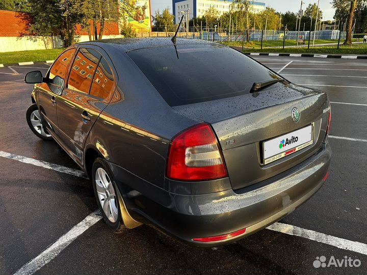Skoda Octavia 1.8 AT, 2012, 286 000 км