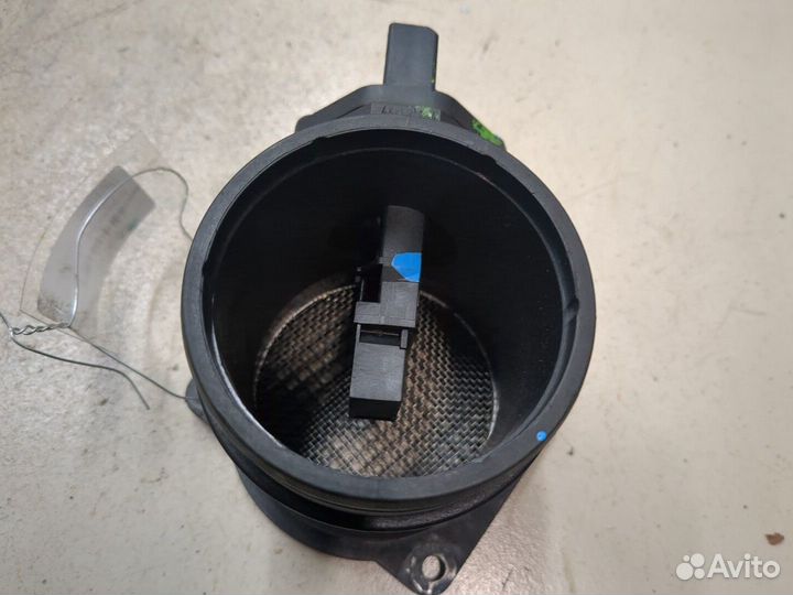 Измеритель потока воздуха Volkswagen Passat 5