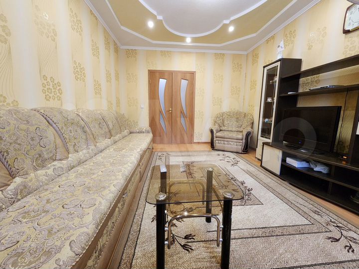 2-к. квартира, 65 м², 2/5 эт.