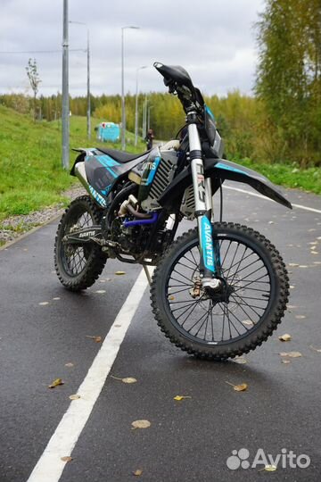 Avantis Enduro 300 pro carb