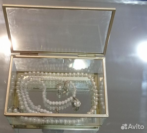 Шкатулка с украшениями