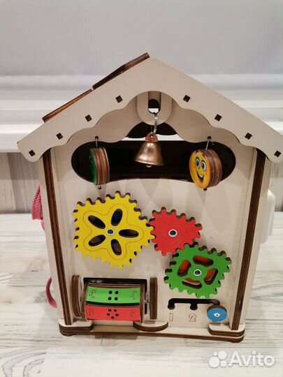 Бизиборд домик со светом