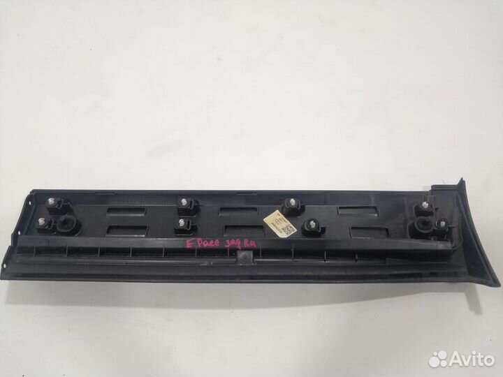 Молдинг двери задней правой Jaguar E-Pace 2020