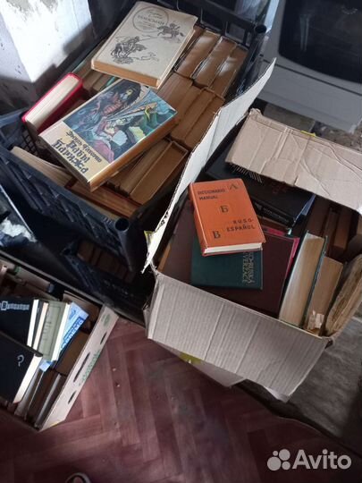 Много книг СССР