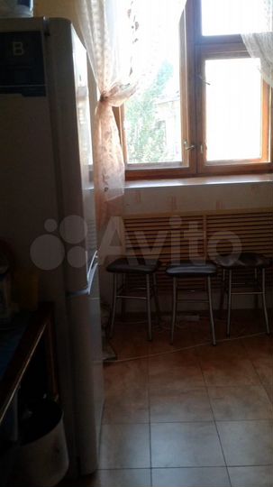 Комната 18 м² в 3-к., 4/4 эт.