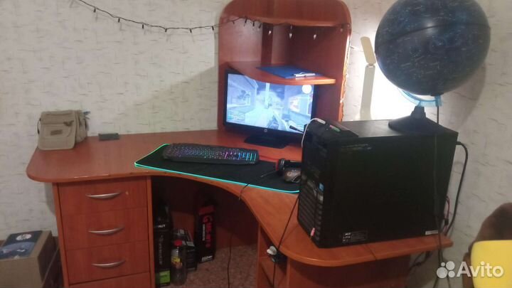 Компьютерный стол угловой бу