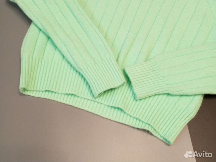 Свитер женский оверсайз с горлом