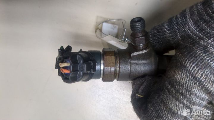 Форсунка топливная Peugeot 207