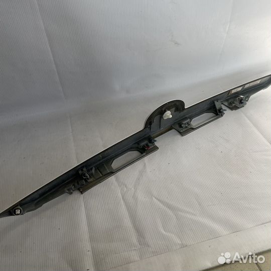 Накладка крышки багажника camry 55