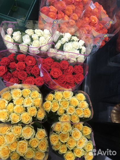 Цветы оптом розы