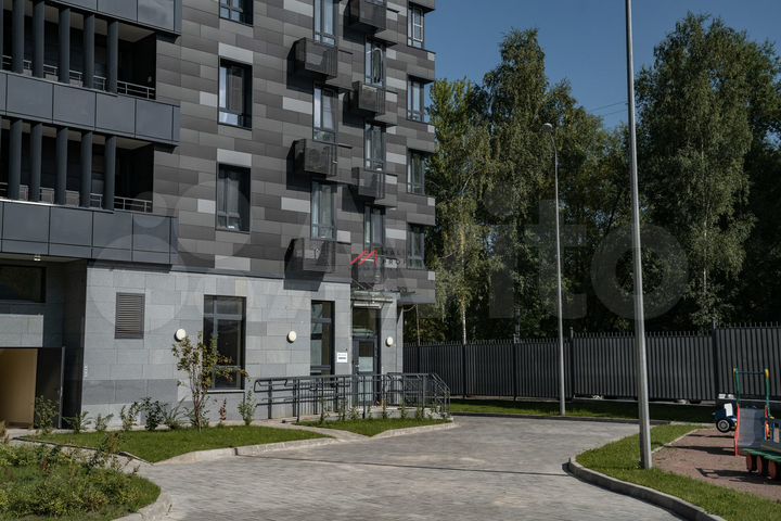 Продам торговое помещение, 76 м²
