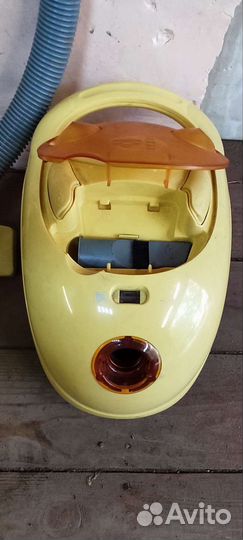 Пылесос Elenberg vc-2020 для сухой уборки