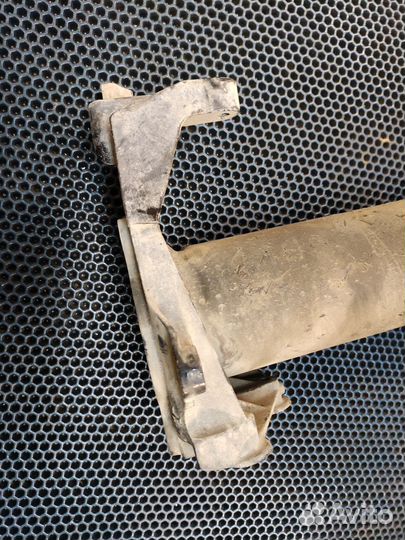 Лонжерон передний правый Audi A8 d3