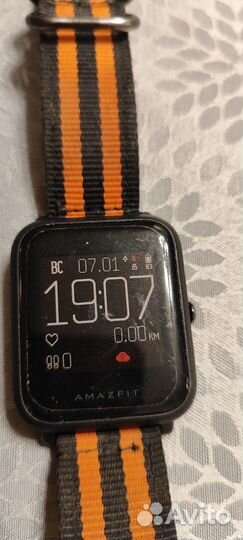 Смарт-часы Amazfit Bip + ремешки, пленки, чехлы