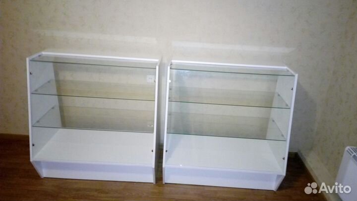 Прилавки остекленные, мебель для магазина