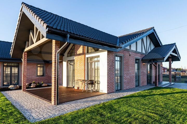 Дом 212 м² на участке 15 сот.