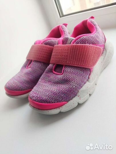 Кроссовки для девочки
