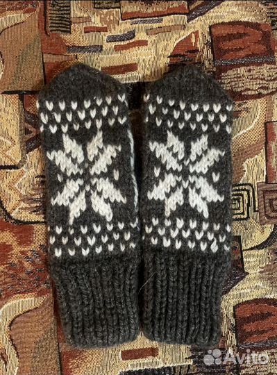 Варежки вязаные женские ручной работы