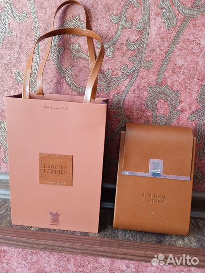 Подарочный пакет и кейс Arabian Leather