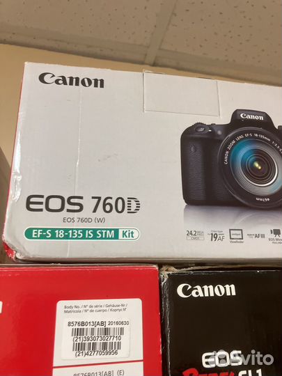 Зеркальный фотоаппарат Canon 760D