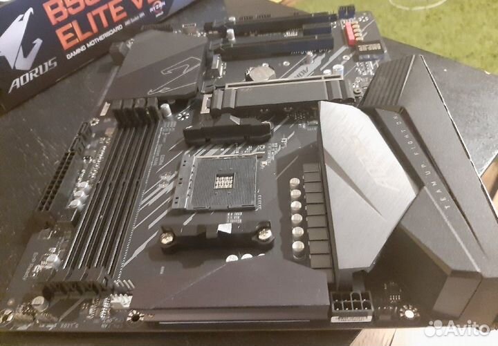 Материнская плата gigabyte B550 aorus elite V2