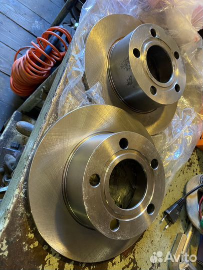 Задние тормозные диски audi A6 C5