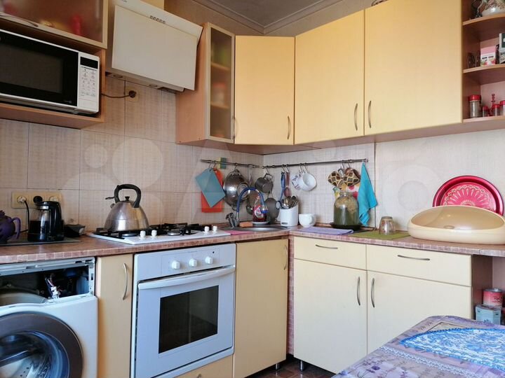 3-к. квартира, 65 м², 8/10 эт.