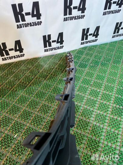 Решетка в бампер передняя Mitsubishi Asx