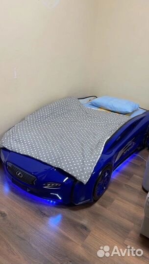 Детская кровать машина с матрасом
