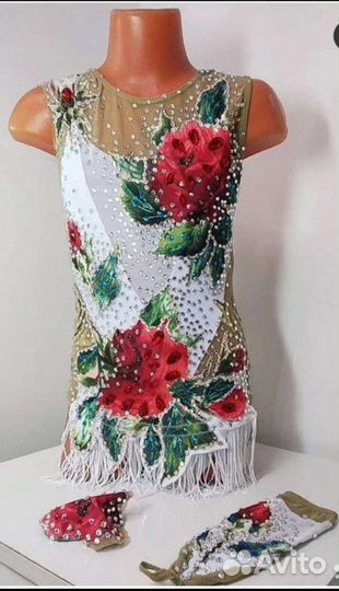 Продам купальник для художественной гимнастики