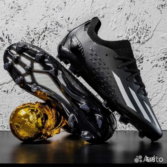 Футбольные бутсы