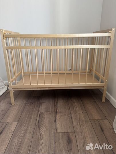Кроватка для новорожденных