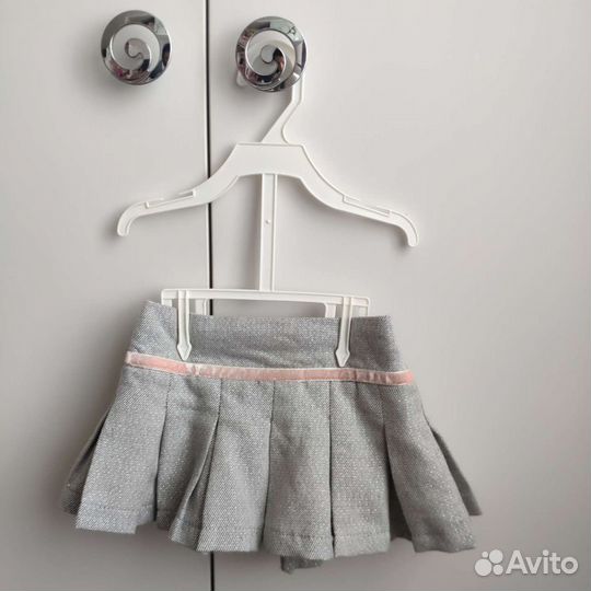 Комплект для девочки (свитер,рубашка,юбка) р. 80