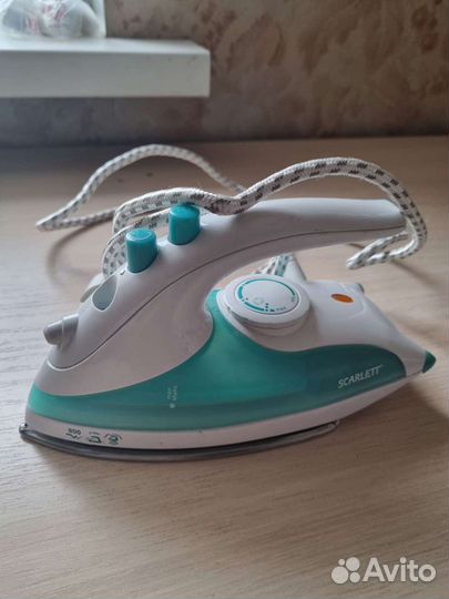 Утюг Scarlett