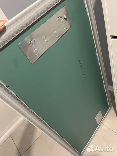 Зеркало настенное