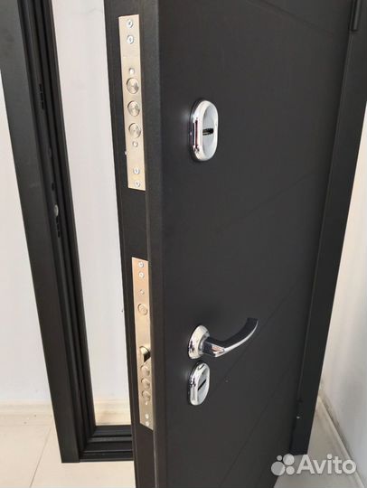Двери входные с терморазрывом