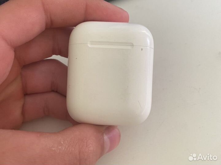 Беспроводные наушники apple airpods