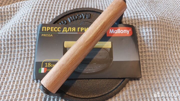 Кухонный пресс-гриль