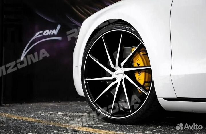 Литой диск в стиле vossen R17 5x114.3