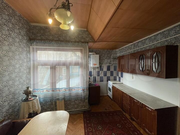 4-к. квартира, 85 м², 2/3 эт.