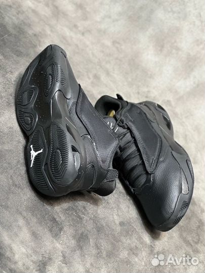 Кроссовки мужские Nike Air Jordan Aura 4