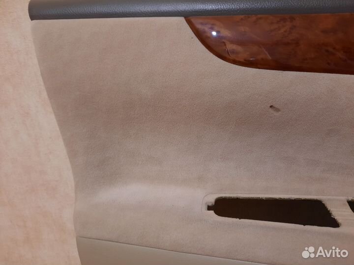 Обшивка / карта двери Toyota ipsum acm21