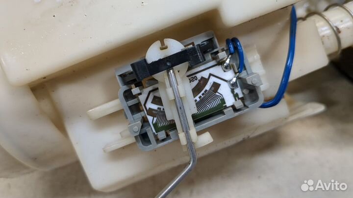 Насос топливный электрический Chrysler PT Cruiser