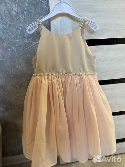 Платье праздничное