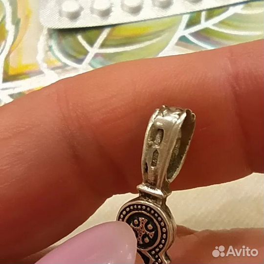Серебряный крестик