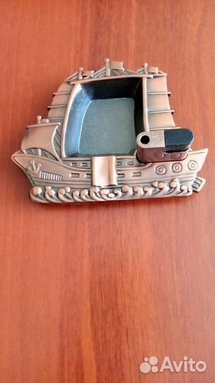 Пепельница с зажигалкой