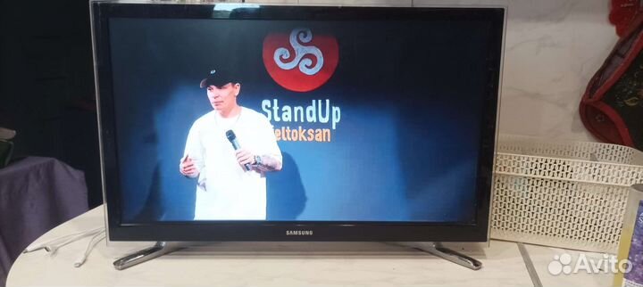 Телевизор smart tv samsung 22