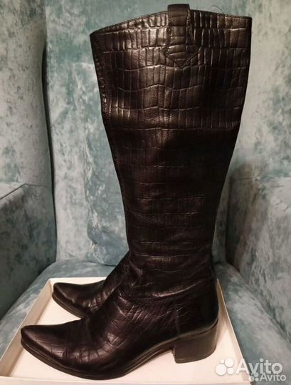 Винтажные казаки кожаные. Vintage р.36 Италия