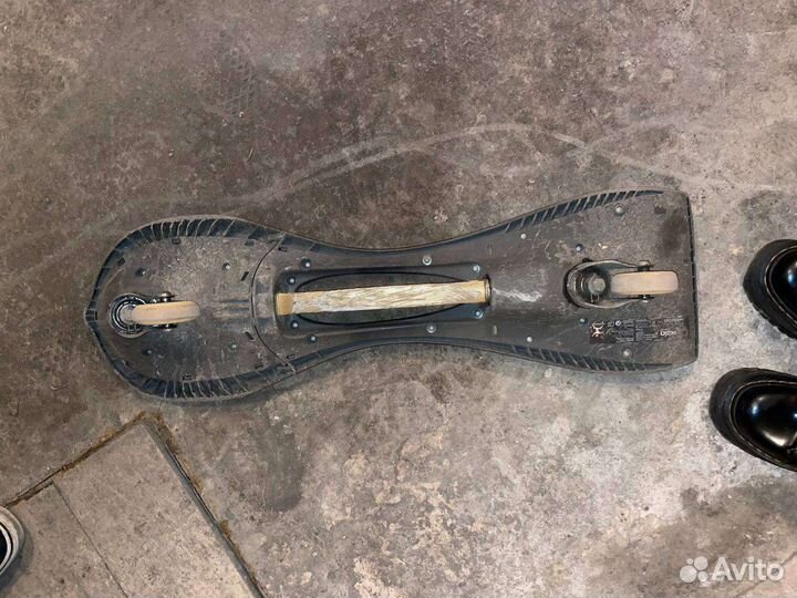 Двухколёсный скейтборд (Вэйвборд)