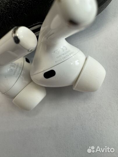 Беспроводные наушники Apple airpods pro